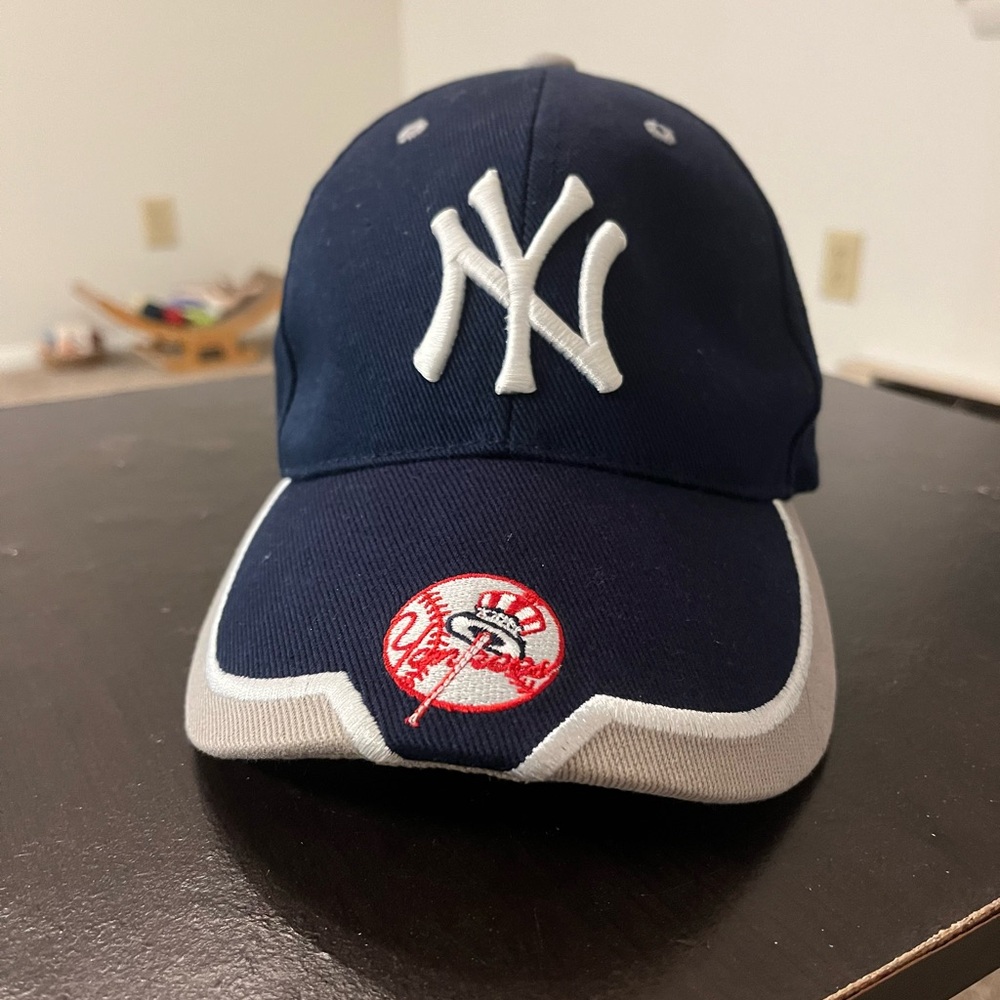 Adjustable MLB Yankees Hat